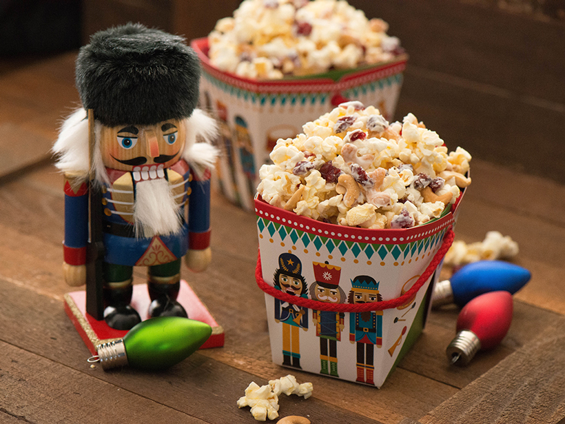 Cranberry-Crunch-with-Nutcracker-and-Holiday-decor_crop_Holidays-2015_Orville_Blogger_Ericka-Sanchez_Nibbles-and-Feast.jpg
